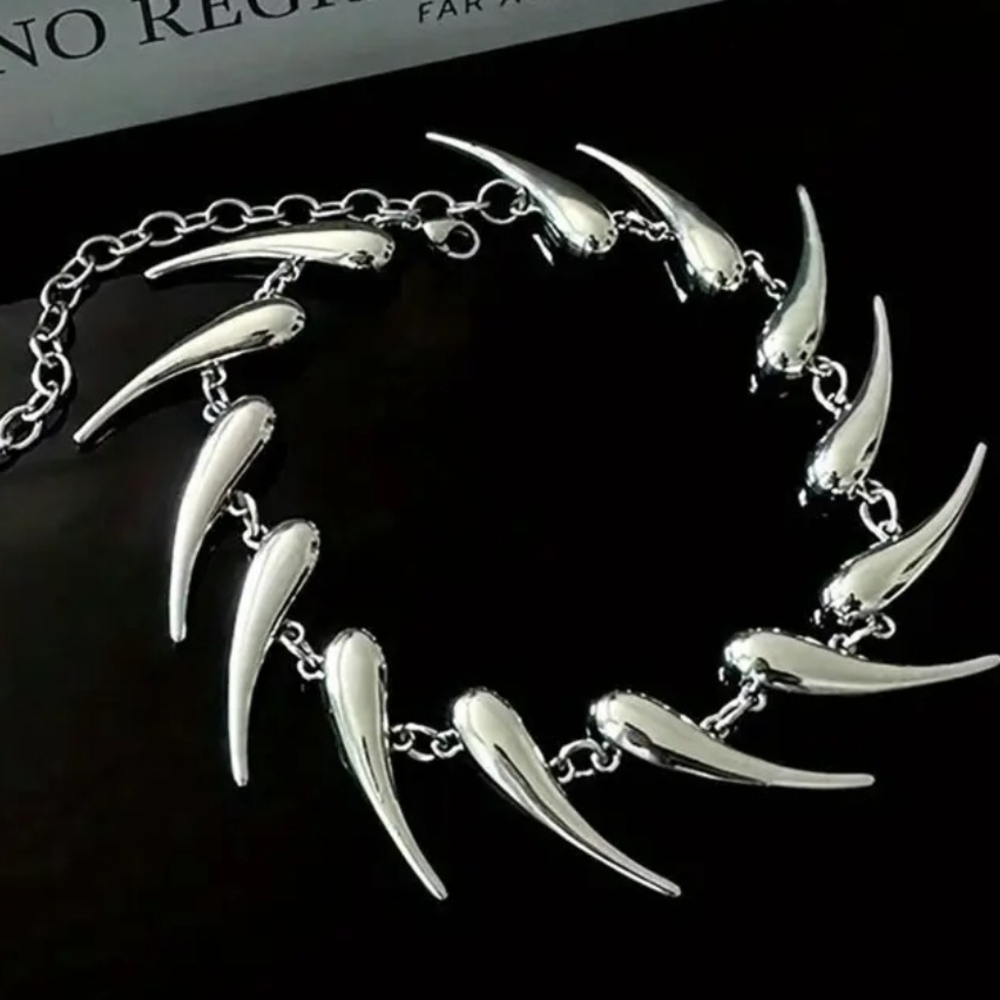 Elegant Titanium Steel Necklace - Picture 2 of 4
